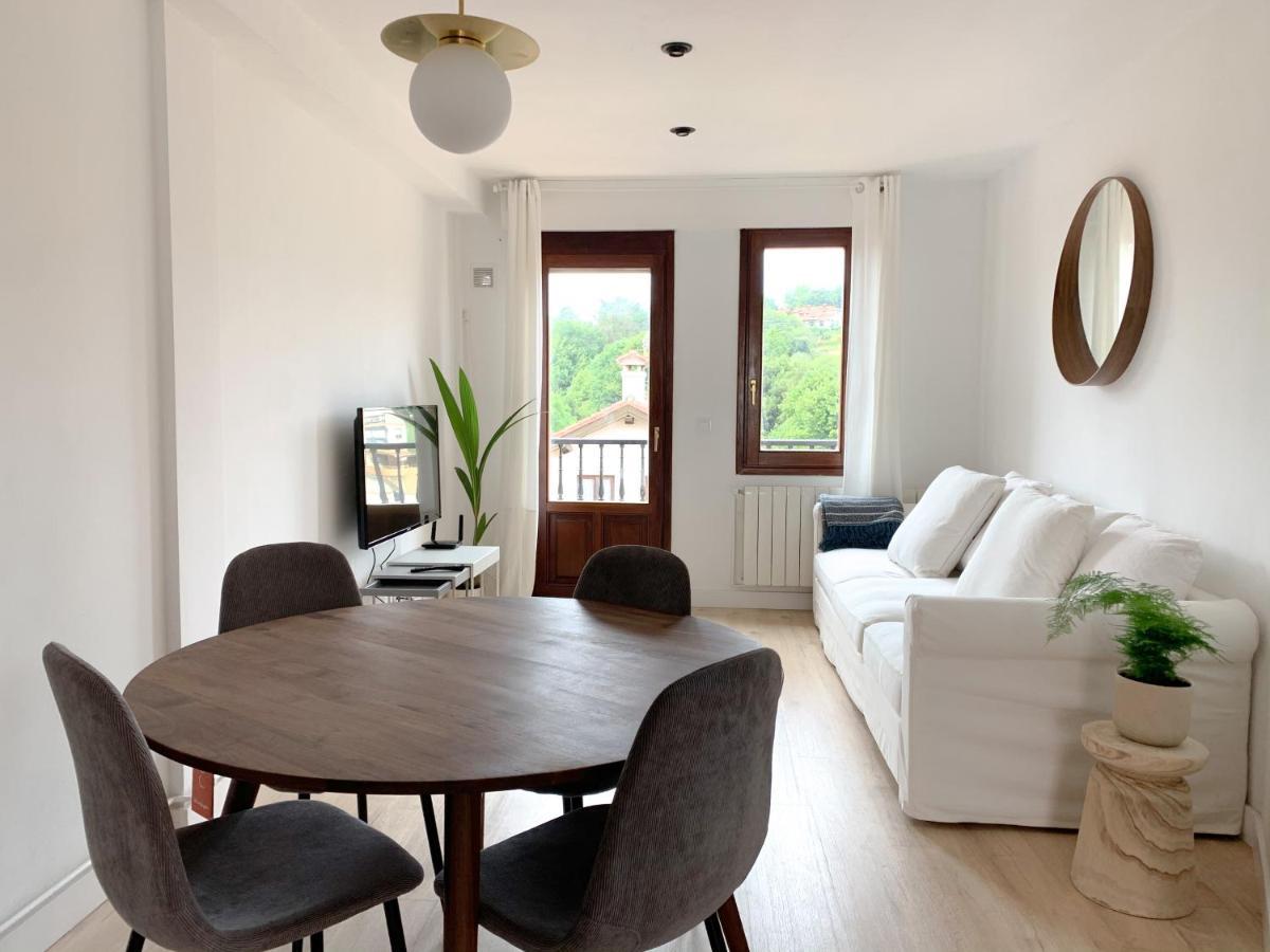 Acogedor Apartamento Con Terraza Y Parking Publico En Comillas Exterior foto